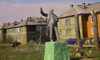 Памятник Ленину у пригородки