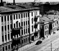 Четная сторона пр. П.Виноградова напротив Банковского переулка в 1960-х г. Дома №52 и 54