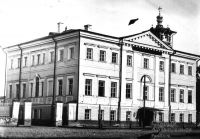 пр. Троицкий (П.Виноградова,84). Здание Ломоносовской гимназии. Фото Покотило, 1902 г.