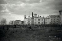 Сквер с памятником Петру I. Конец 1950-х годов.