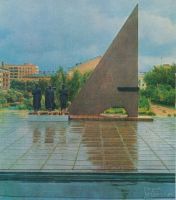 Памятник славы воинам-северянам, павшим в боях за Родину в годы ВОВ.