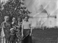 Всехсвятская церковь и вологодское кладбище. 1956 год.