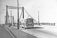 Кузнечевский мост. Автобус едет из Соломбалы. 1962 год