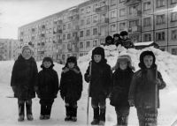 Во дворе дома Ленинградский, 275-б. Зима 1973-74 г
