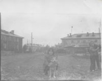 Маймакса, ул. Михаила Новова, д. 2 (слева), д. 1 (справа), поселок л/з 26. 1978 г. или 1979 г.