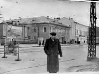 Проспект Павлина Виноградова недалеко от пересечения с ул. Энгельса. Начало 1950-х годов