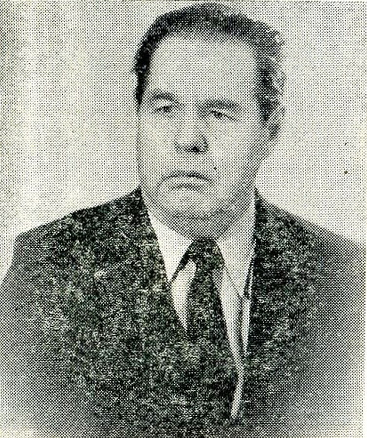 КАЗАРИН Николай Степанович — Отличник просвещения РСФСР, директор школы 1967—1977 гг.