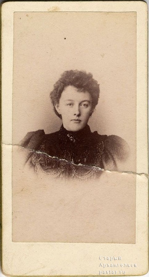 Яков Лейцингер. Фотопортрет молодой женщины. 1890-е