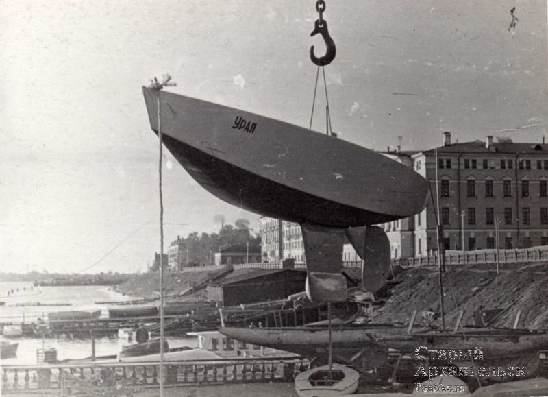 Спуск на воду яхты «Уран» класса «Звездник» 1965 г.