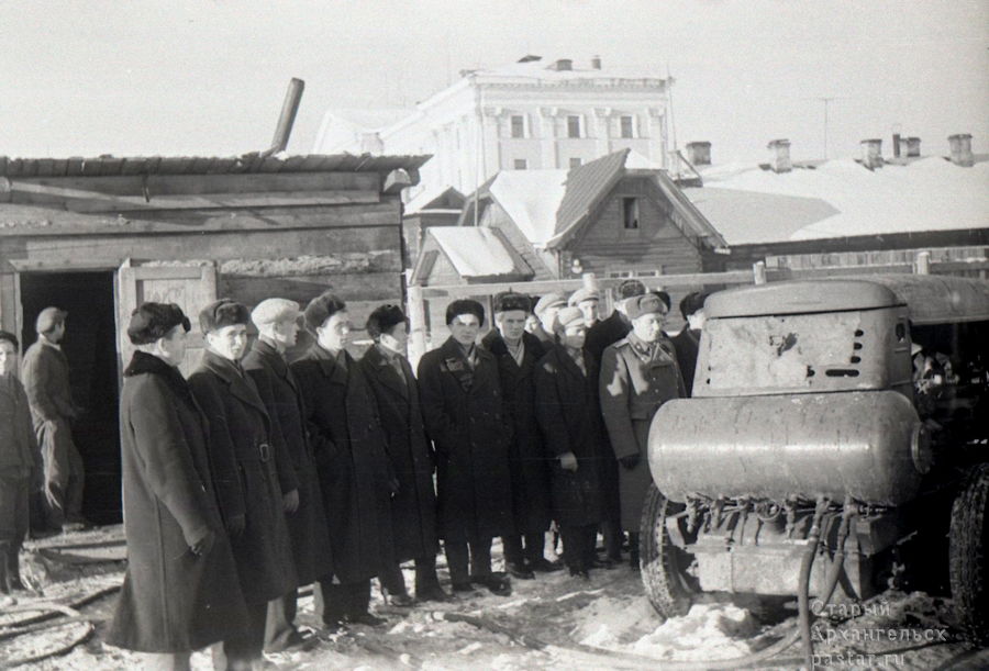 Строения на Набережной рядом со штабом ПВО. Конец 1950-х - начало 1960-х