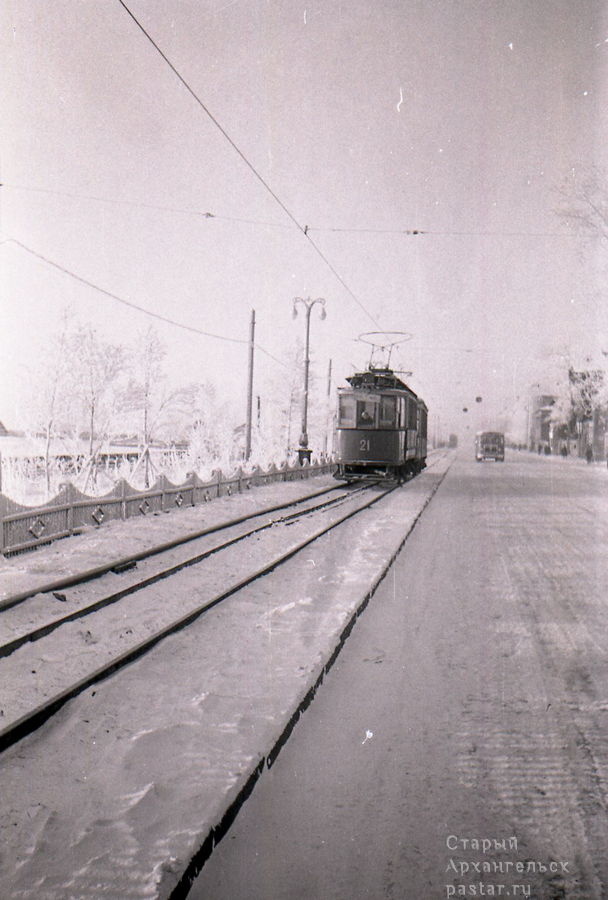 Трамвай на Набережной. Предположительно, начало 1960-х