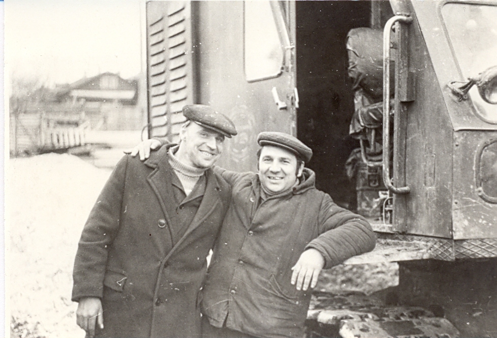 Александр Старицин (справа) с напарником Вениамином Меньшиковым. Фото из личного архива А.Старицина