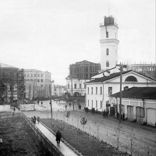 Полицейская улица (Свободы)