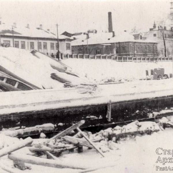 Яхт-клуб. Осень 1961 года. После шторма