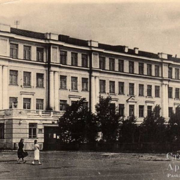 Школа №19 1959 год (открытка)