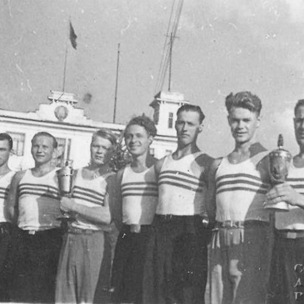 Работники СМП-победители соревнования. Сентябрь 1951 год