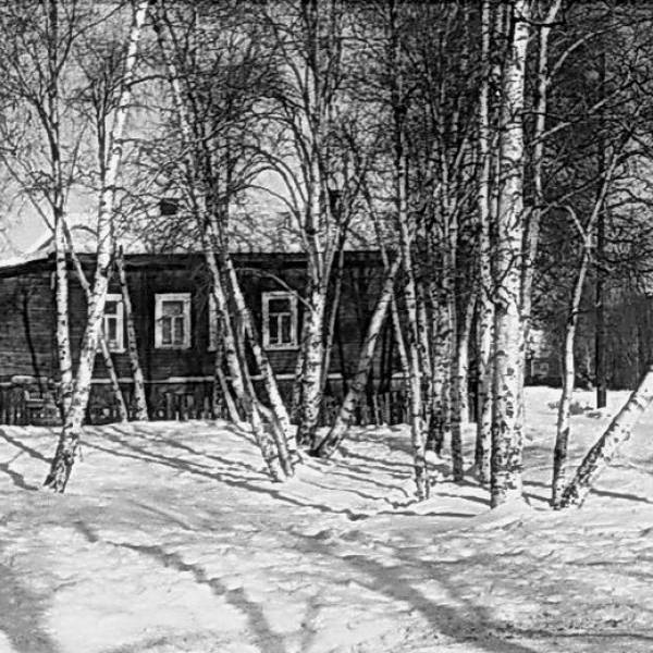 Дома в районе пересечения Новгородского и Карла Маркса. Март 1978 года