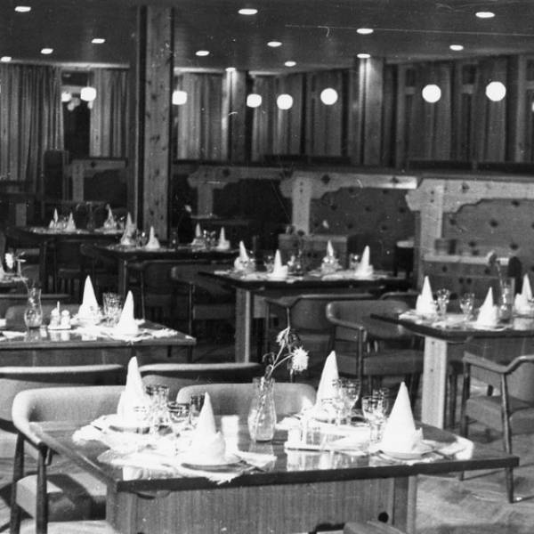 Зал ресторана Юбилейный