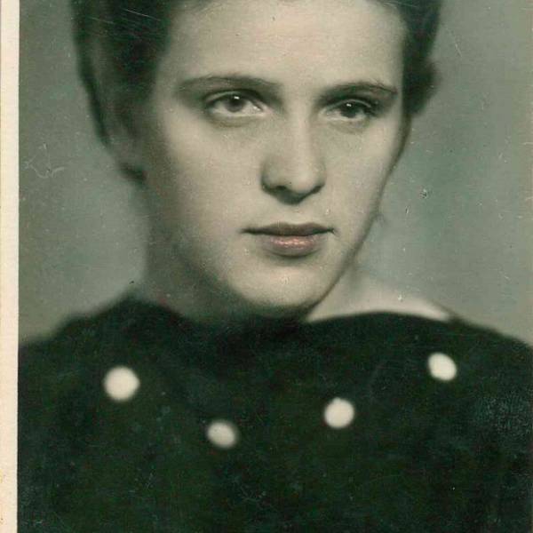 Центральная фотография. Энгельса, 6