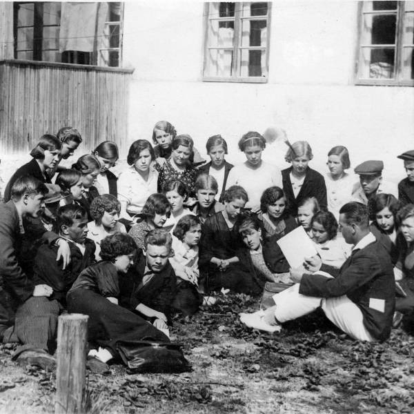 1-й курс АГМИ. 1937-1938г.