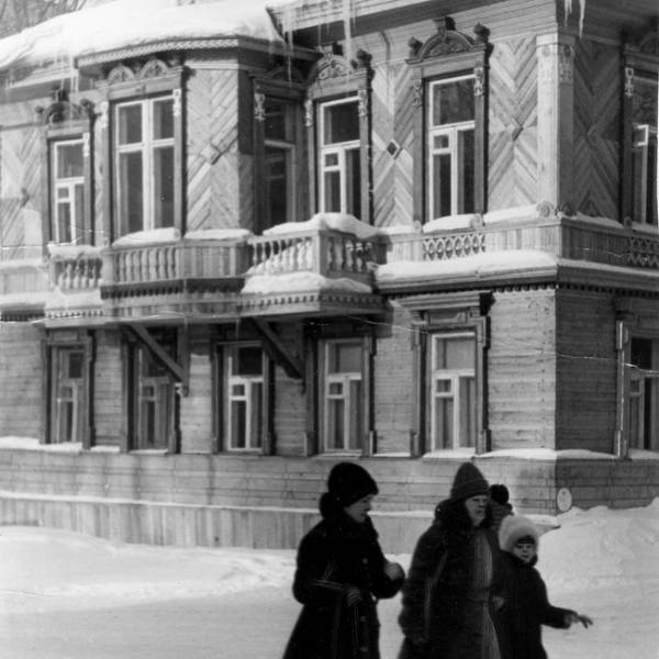 Чумбарова-Лучинского, 30. 9 февраля 1988 г.