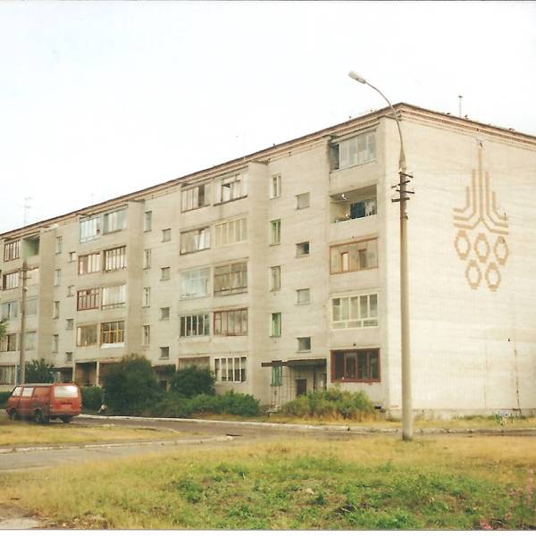 Улица Капитана Хромцова, д. 3, Экономия, 2004 г.