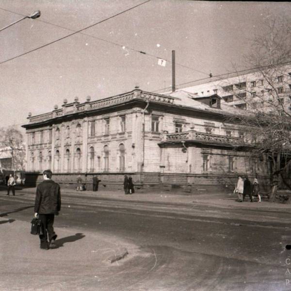 пр. Павлина Виноградова, 98. Май 1977 года