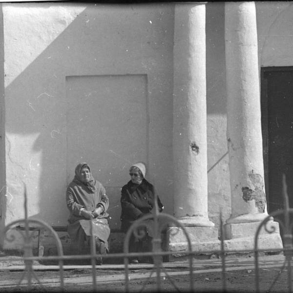 Вход в Храм Всех Святых. 9 мая 1976 года