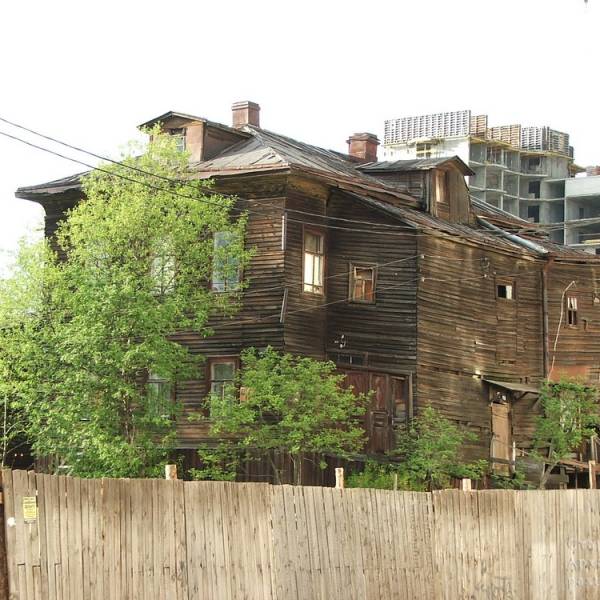 пр. Советских Космонавтов, 58. 15 сентября 2011 года
