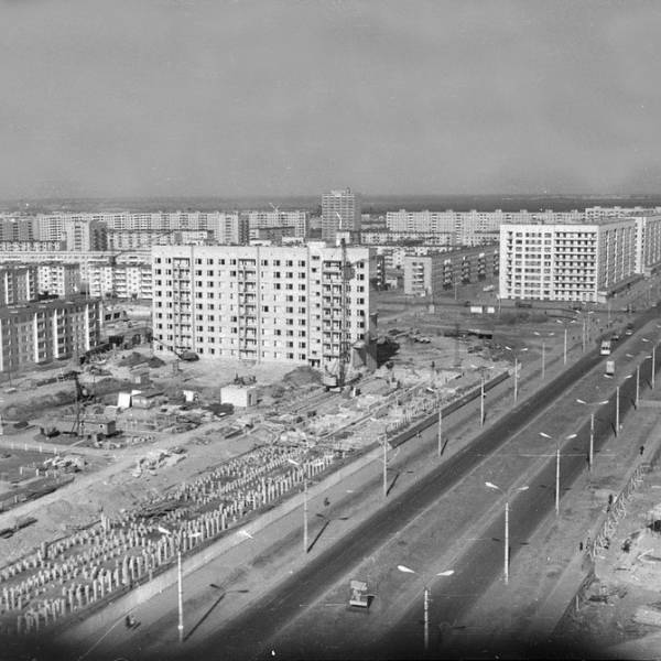 Вид с дома Энгельса, 104. Июль 1978 года
